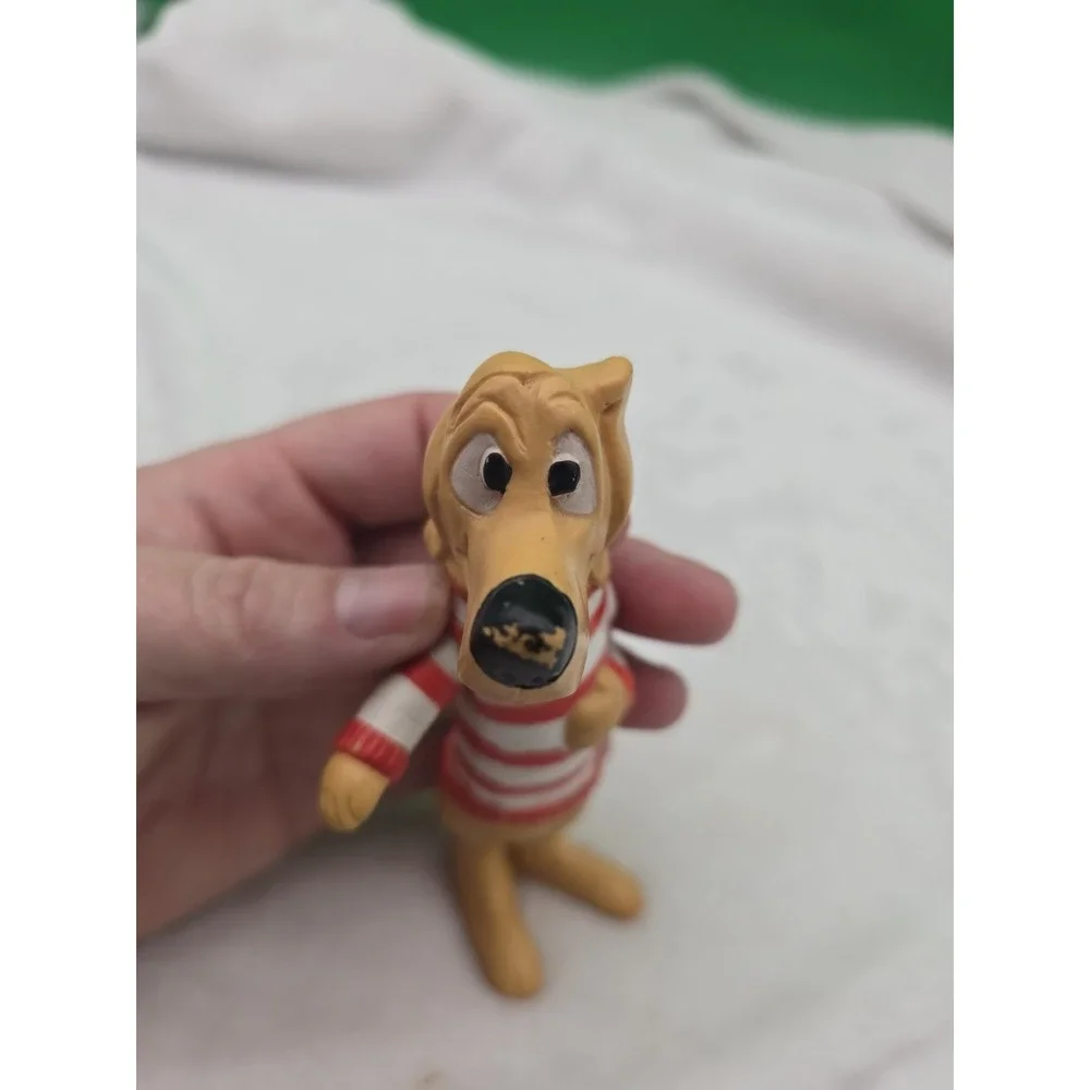Vintage Beauregard Hound Soft Vinyl‎ Rubber Toy Figure (Walt Kelly 1969)